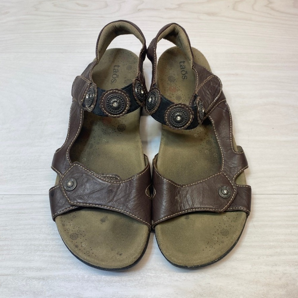Taos Womens 10 Eden 2 Sandals Comfort Brown Leather Medallion Adjustable Walking